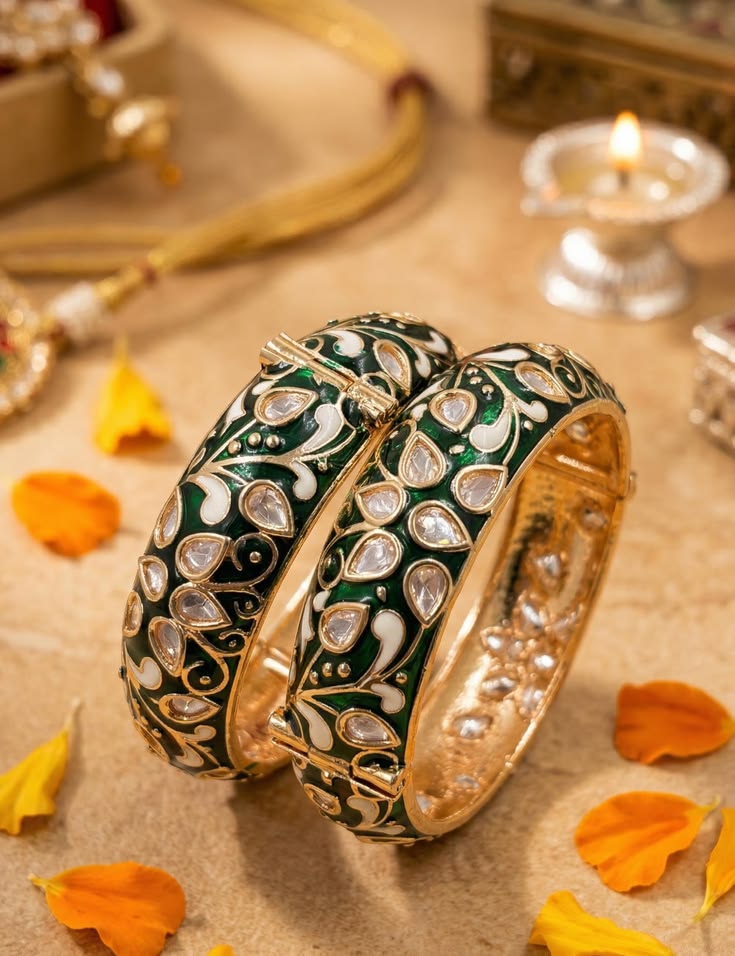 Enamel gold kada
