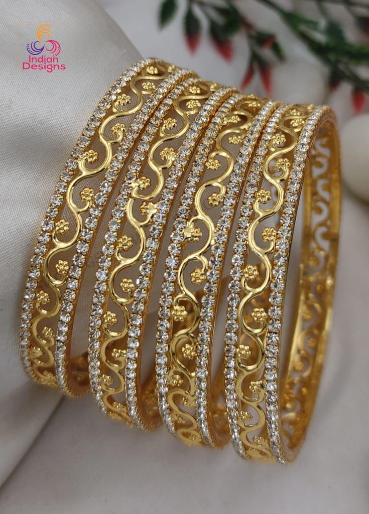 Silver filigree bangle