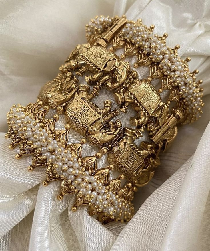 Temple jewellery bangle