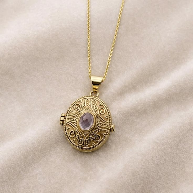 Victorian locket pendant
