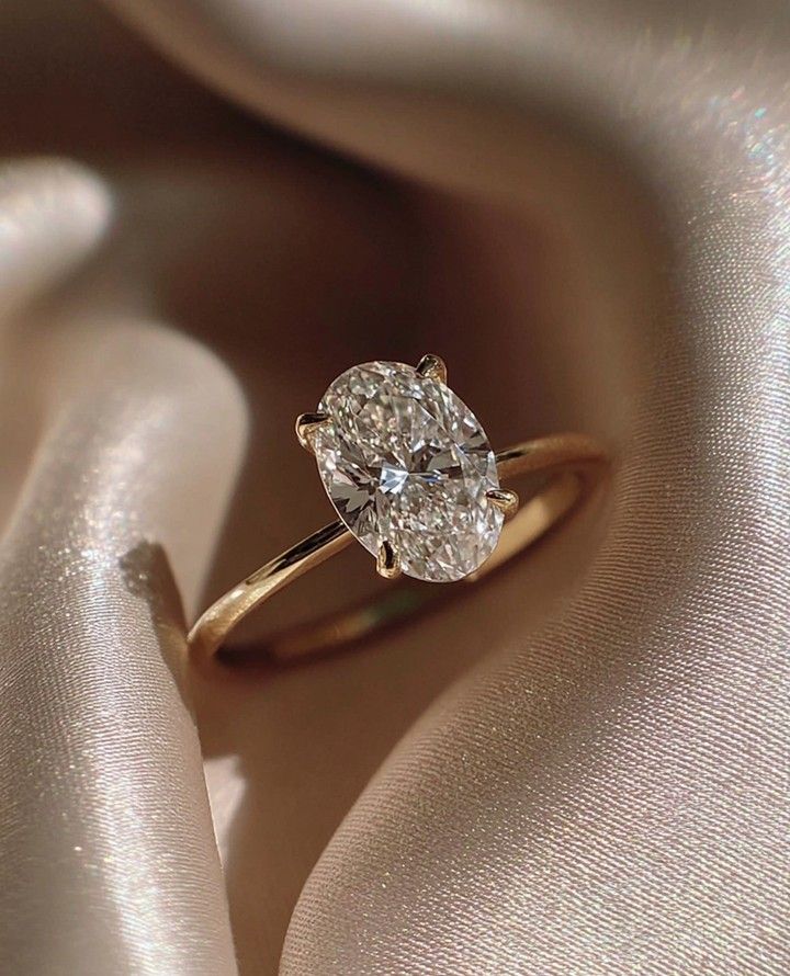 Diamond solitaire ring